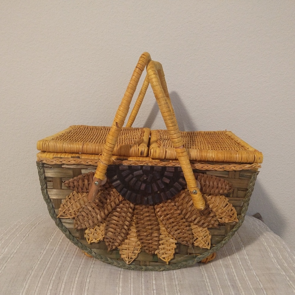 True Vintage Wicker Basket Bag